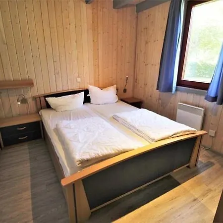 Holiday home Mirow In *